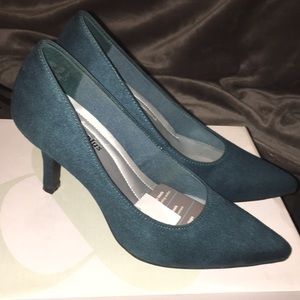 Comfort Teal Heels New